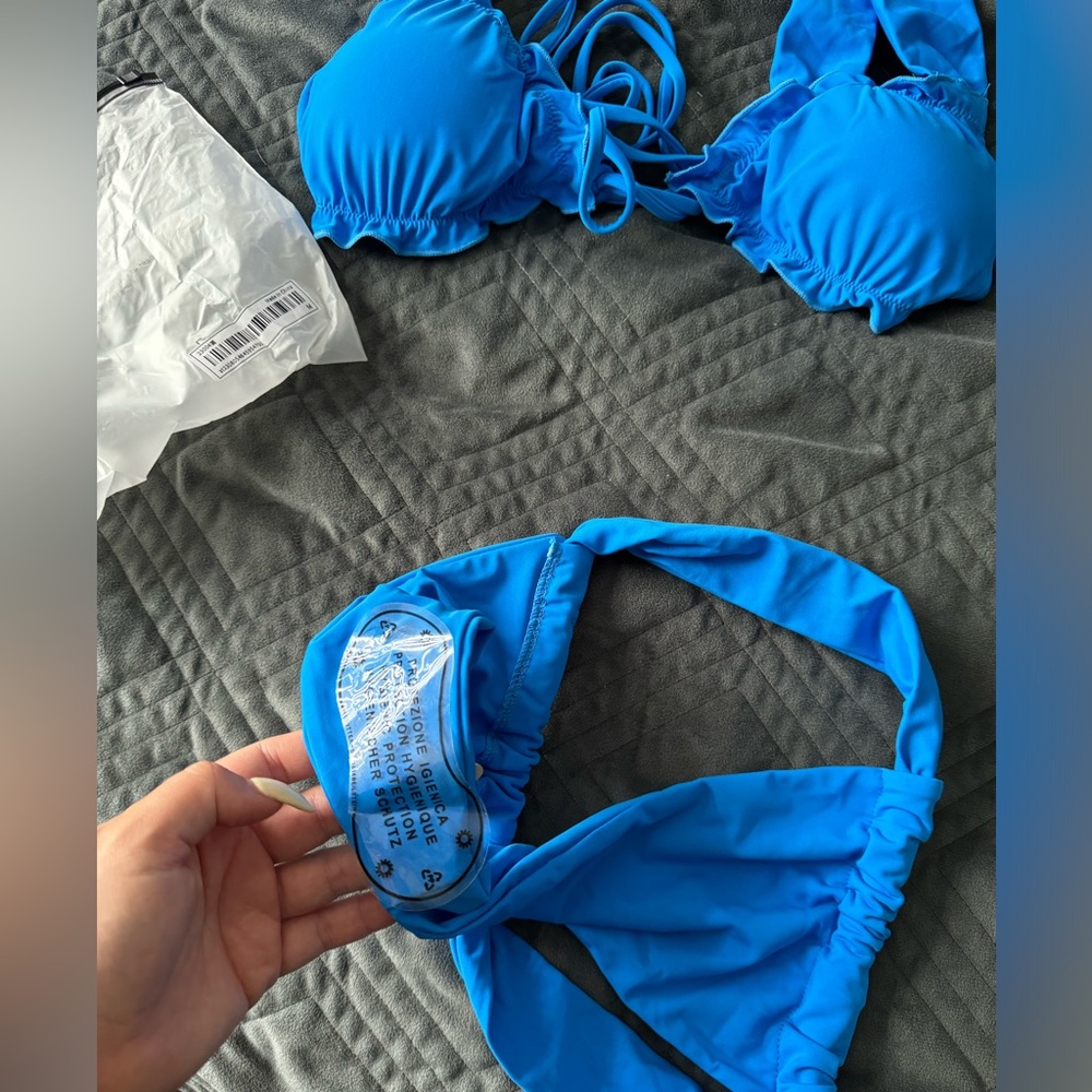 Blue Bikini - Picture 3 of 3